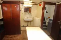 Kapal rondaan untuk dijual
