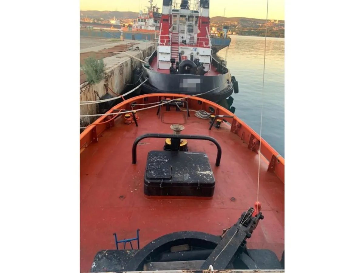 Kapal tunda untuk dijual