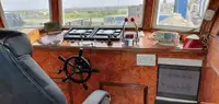 Kapal kerja untuk dijual