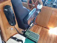 Kapal rondaan untuk dijual