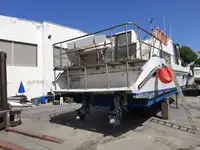 Kapal anak kapal untuk dijual