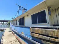 Kapal pukat untuk dijual