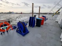 Kapal anak kapal untuk dijual