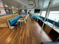 Kapal penumpang untuk dijual