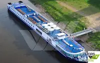 Kapal penginapan untuk dijual