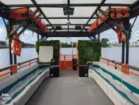 Kapal pelayaran untuk dijual