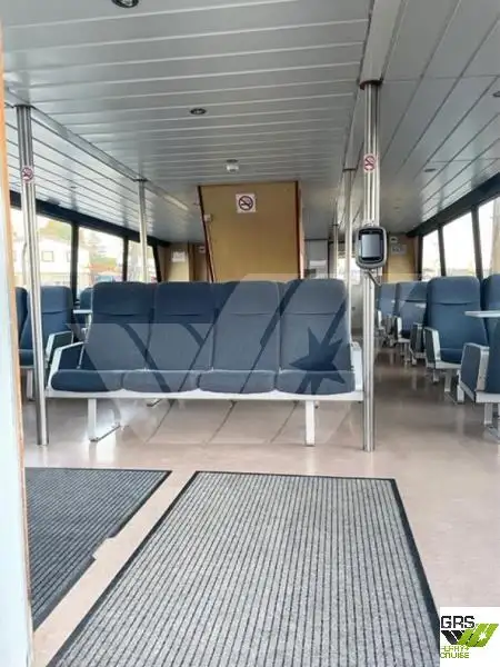 Kapal feri untuk dijual