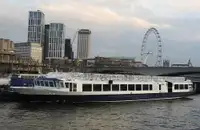 Kapal pelayaran-feri untuk dijual