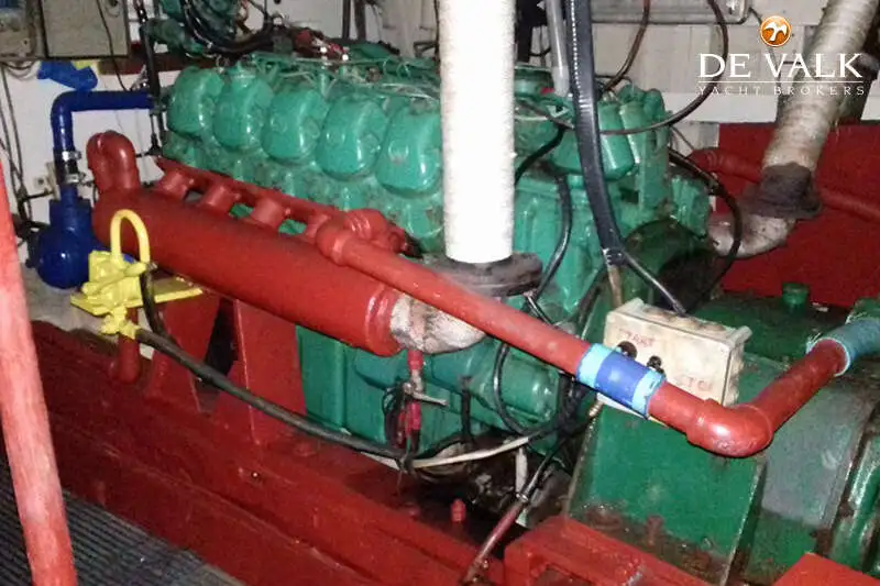 Kapal feri untuk dijual