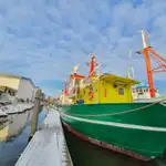 Kapal rondaan untuk dijual