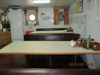 Kapal peti sejuk untuk dijual