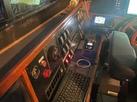Kapal tinjauan untuk dijual