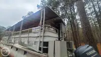 Kapal pelayaran untuk dijual