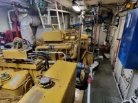 Kapal pelayaran untuk dijual