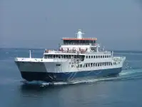 Kapal feri untuk jualan