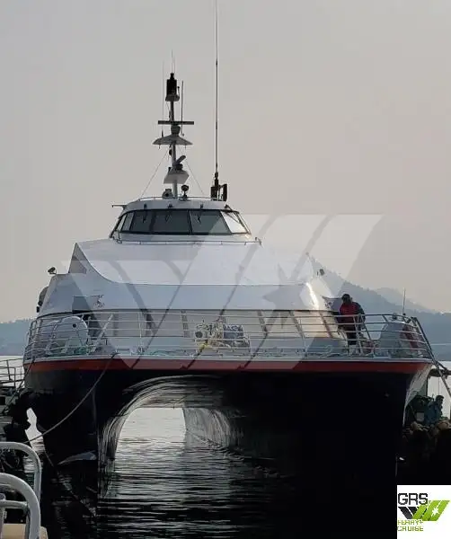 Kapal pelayaran untuk dijual