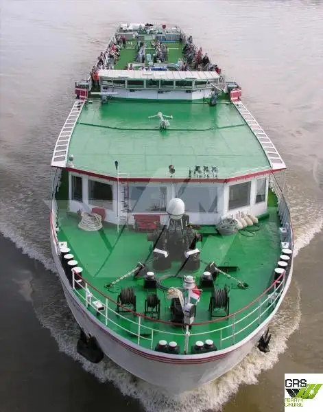 Kapal pelayaran untuk dijual