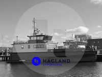Kapal anak kapal untuk dijual
