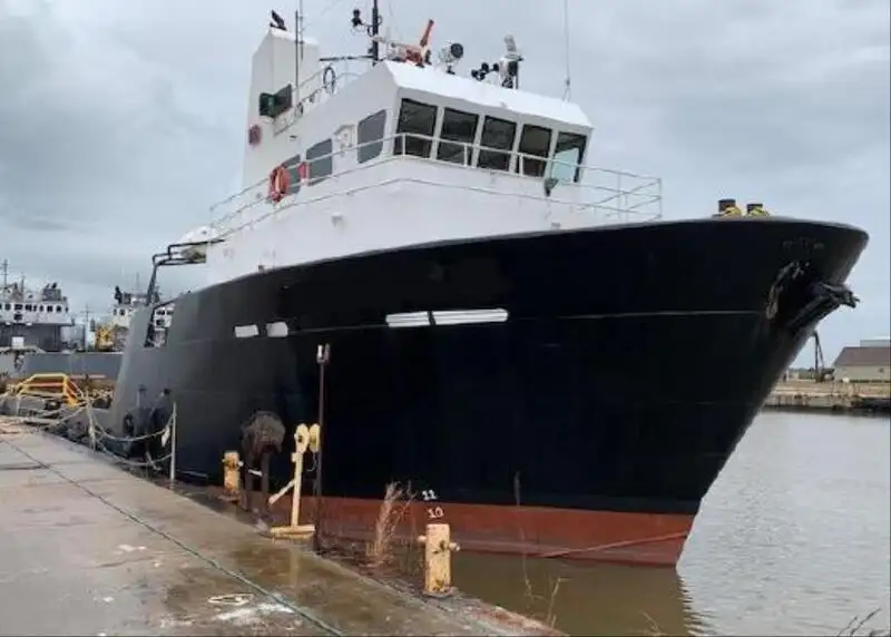 Kapal Bekal Pantas (FSV) untuk dijual