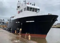 Kapal Bekal Pantas (FSV) untuk dijual