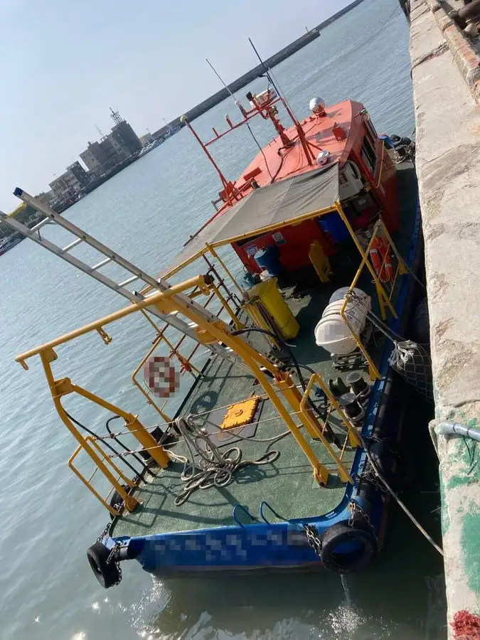 Kapal kerja untuk dijual