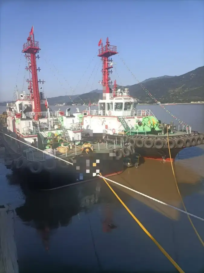 Kapal tunda untuk dijual
