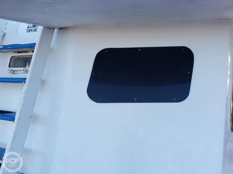 Kapal feri untuk dijual