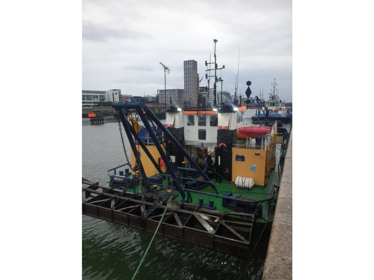 Kapal pengorek untuk dijual