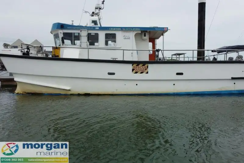 Kapal kerja untuk dijual