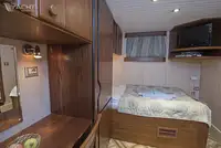 Kapal pelayaran untuk dijual