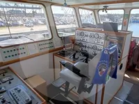 Kapal kren untuk dijual