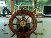 Kapal penumpang untuk dijual