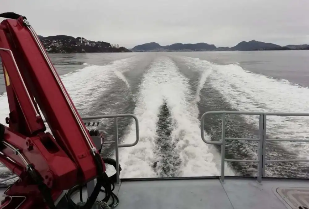 Kapal kerja untuk dijual