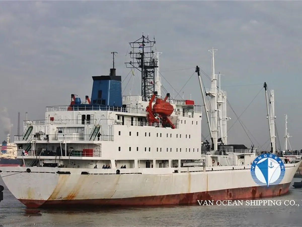 Kapal peti sejuk untuk dijual