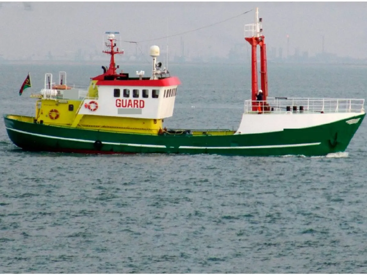 Kapal bekalan untuk dijual