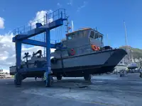 Kapal kerja untuk dijual