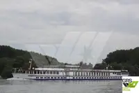 Kapal pelayaran untuk dijual