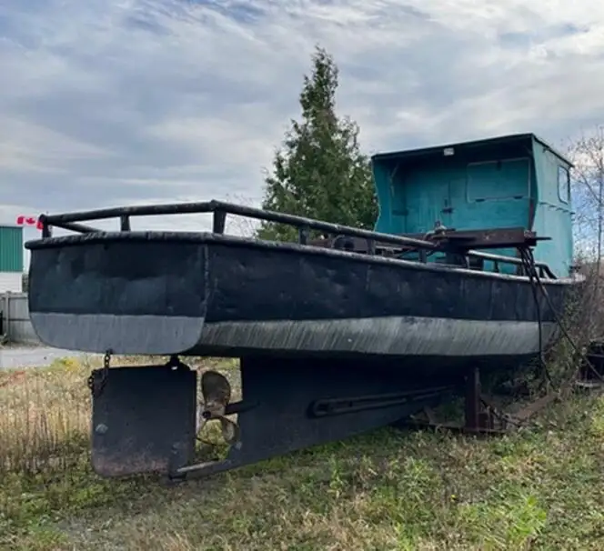 Kapal kerja untuk dijual