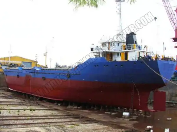 Kapal pengangkut pukal untuk dijual