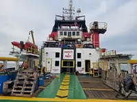 Kapal bekalan untuk dijual