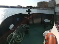 Kapal kerja untuk dijual