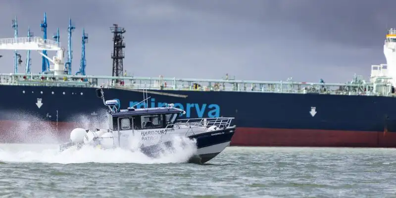 Kapal rondaan untuk dijual