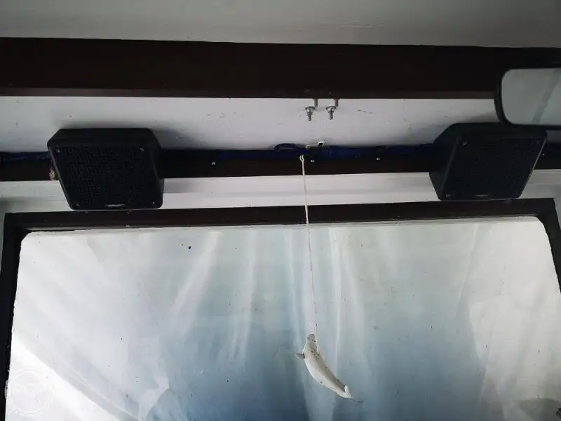 Kapal pemprosesan ikan untuk dijual