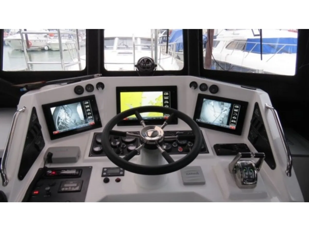 Kapal tinjauan untuk dijual