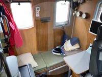 Kapal memancing untuk dijual