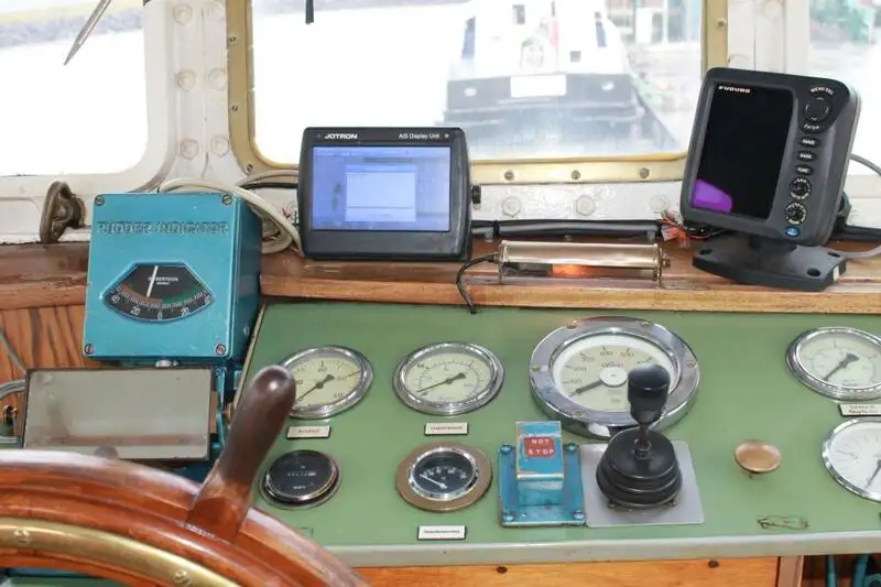 Kapal tunda untuk dijual