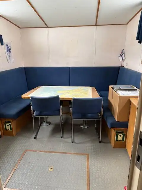 Kapal rondaan untuk dijual