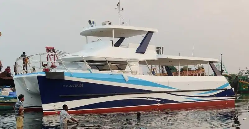 Kapal penumpang untuk dijual