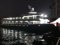 Kapal penumpang untuk dijual