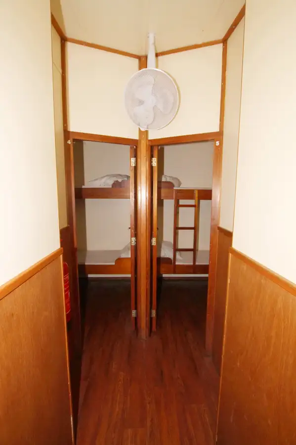 Yacht untuk dijual